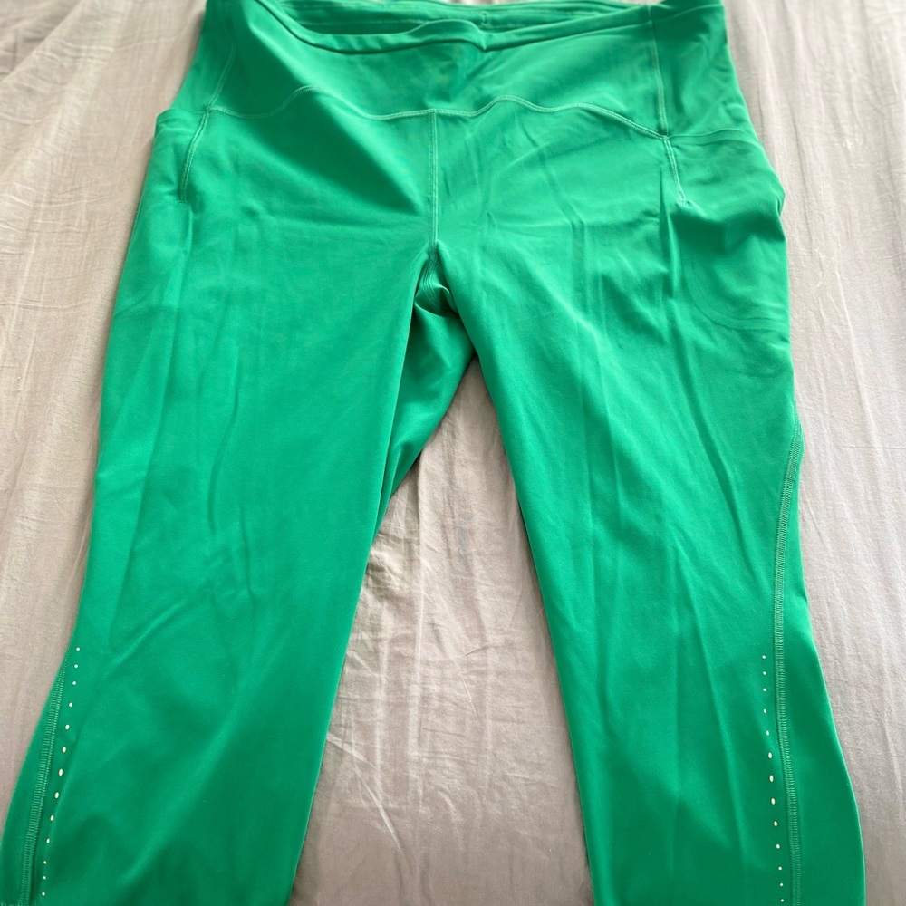 Lululemon Swift Speed High-Rise Crop 21’ size 18